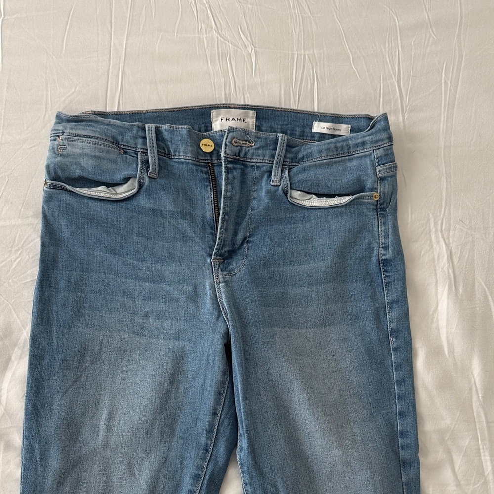 Frame Denim Light Blue Skinny Jeans - Subtle Fading